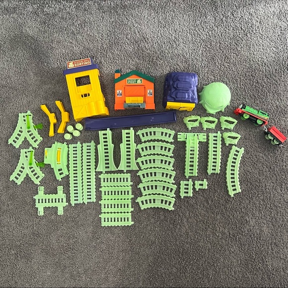 Thomas the Train Lot - Picture 11 of 11